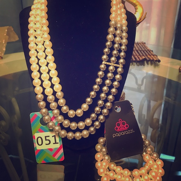 Paparazzi Jewelry - Picture 1 of 6